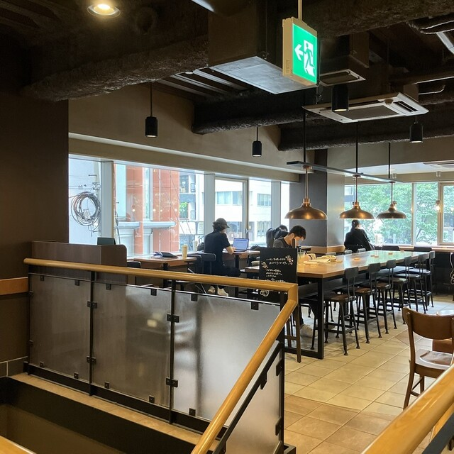 スターバックス渋谷3丁目店の店内