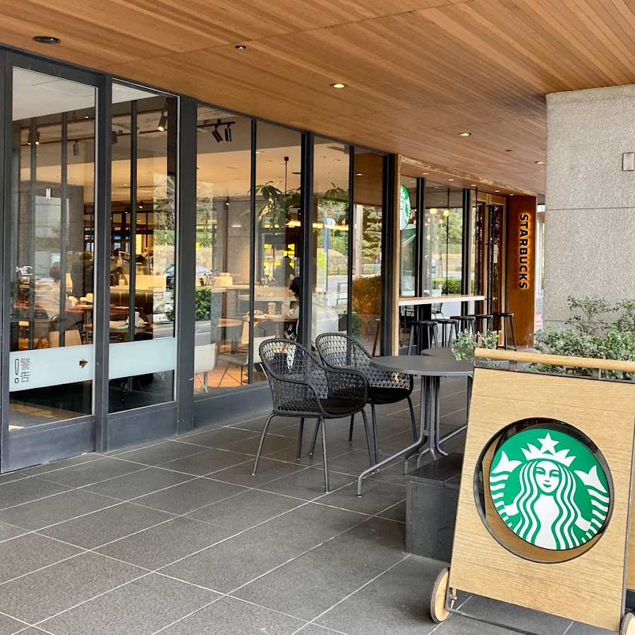 スターバックス青山ビルヂング店の外観